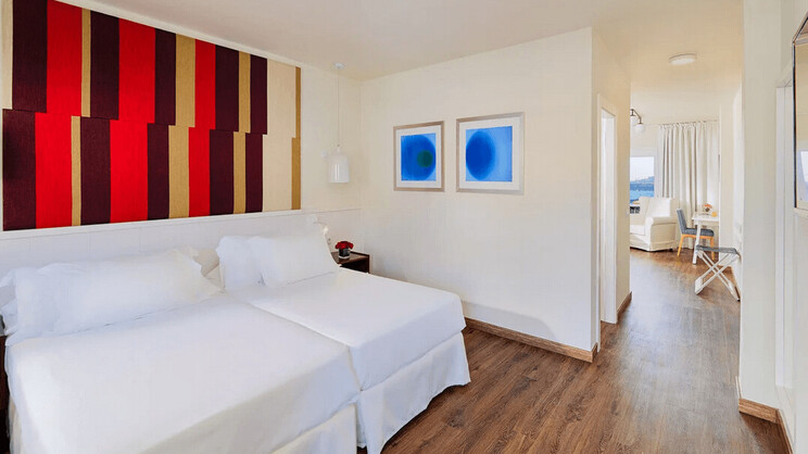 Grand Superior Sea View Room 